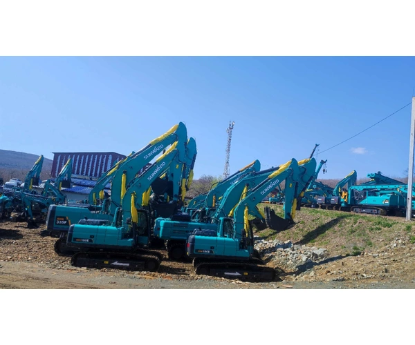Изображение Компактный экскаватор SUNWARD SWE150E